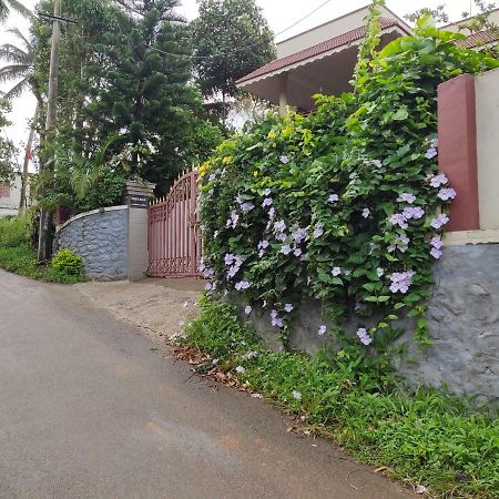 Ferndale Homestay Thekkady Eksteriør bilde