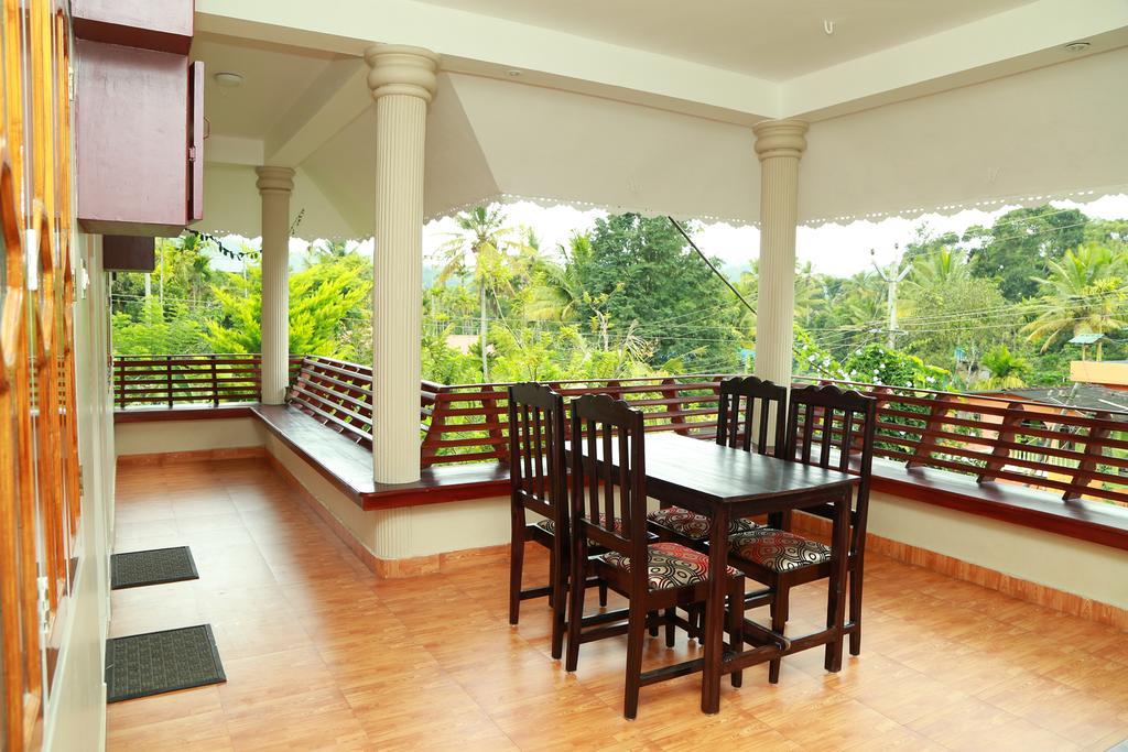 Ferndale Homestay Thekkady Eksteriør bilde