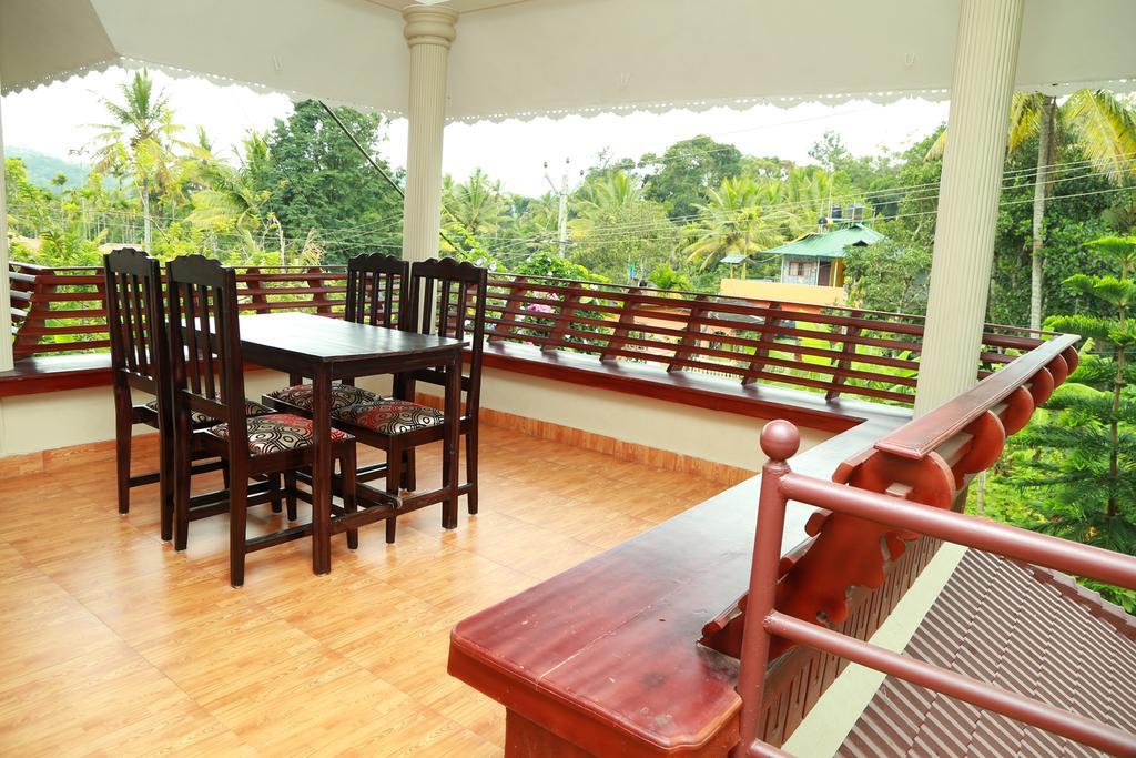 Ferndale Homestay Thekkady Eksteriør bilde